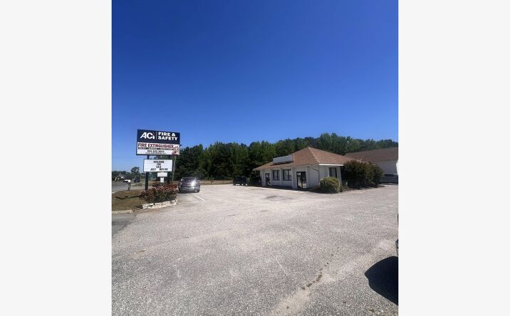 Pictures of Retail, Office property located at 3105 South George Washington Memorial Highway, Gloucester Point, VA 23072 for sales - image #1