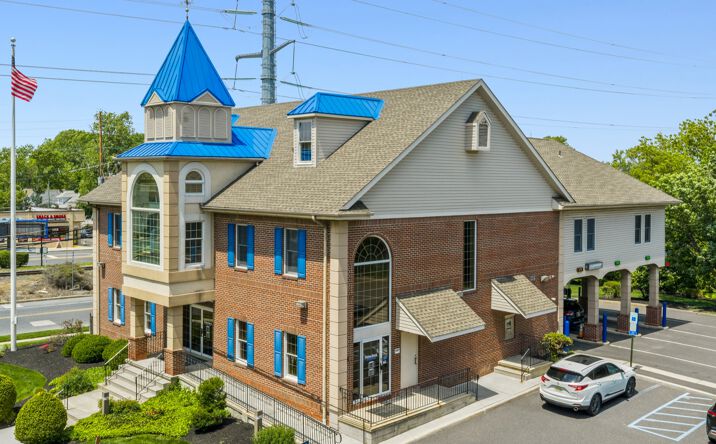 Pictures of Retail property located at 100 Park Avenue, Woodbury, NJ 08096 for sales - image #1