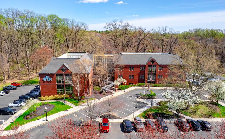 Pictures of Office property located at 11 TINDALL RD, MIDDLETOWN, NJ 07748-2717 for sales - image #1
