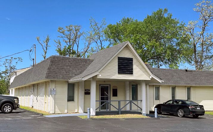 Pictures of Retail property located at 9147 Watson Rd, Crestwood, MO 63126 for sales - image #1