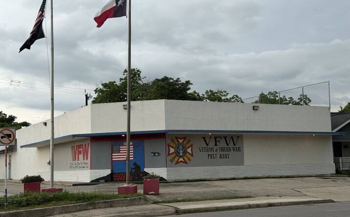 Pictures of Retail, Office, Special Purpose property located at 2541 W SOUTHCROSS BLVD, SAN ANTONIO, TX 78211 for sales - image #1