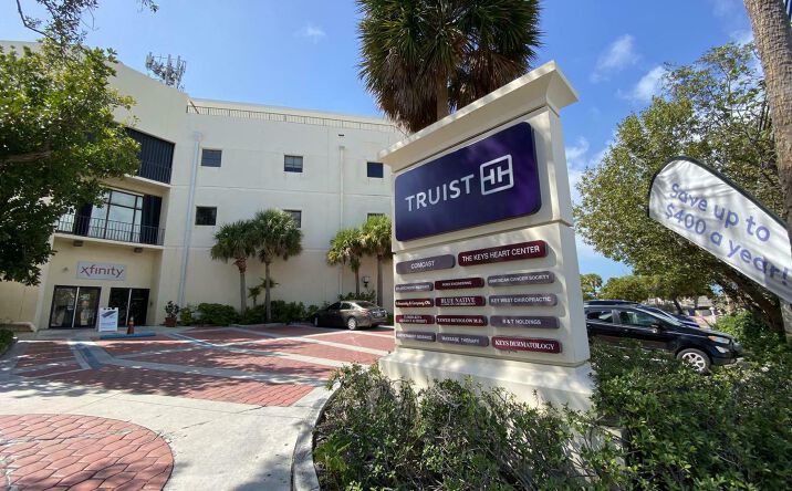 Pictures of Office property located at 1010 Kennedy Dr 400, Key West, FL 33040 for sales - image #1