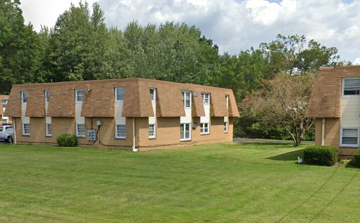 Pictures of Multifamily property located at 3025, 3029, 3033, 3037, 3041 Fredrick Street, YOUNGSTOWN, OH 44505 for sales - image #1