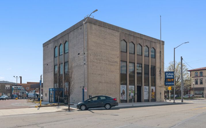 Pictures of Retail property located at 100 W Independence Street, Shamokin, PA 17872 for sales - image #1