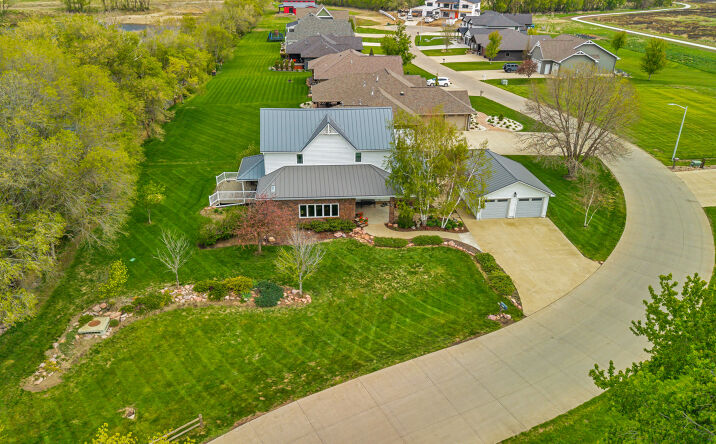 Pictures of Hospitality property located at 2003 Pondside Lane, Rock Valley, IA 51247 for sales - image #1