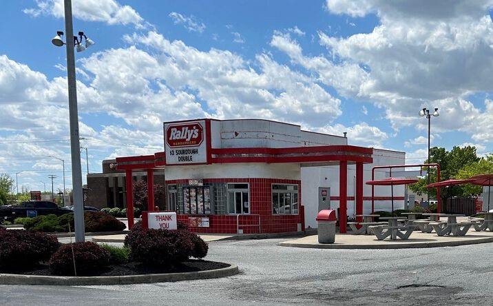 Pictures of Retail property located at 6022 West Jefferson Boulevard, Fort Wayne, IN 46804 for sales - image #1