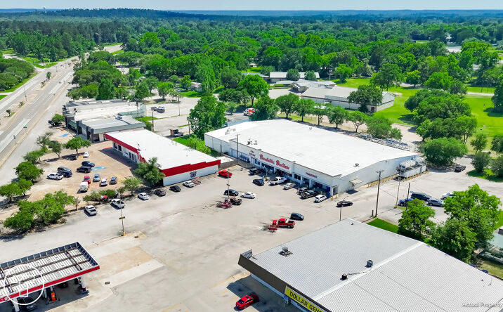 Pictures of Retail property located at 221 N Temple Dr, Diboll, TX 75941 for sales - image #1