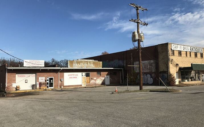 Pictures of Retail, Office, Industrial, Mixed Use property located at 3449, 3455, 3457 Summer Ave, Memphis, TN 38122 for sales - image #1