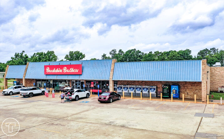 Pictures of Retail property located at 839 N 1st St, Timpson, TX 75975 for sales - image #1