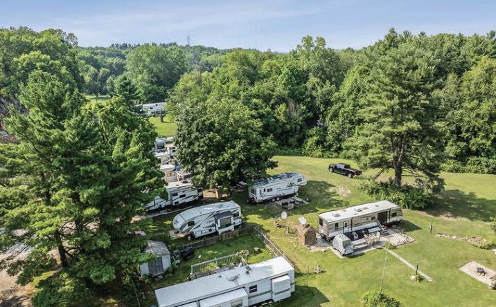Pictures of Multifamily, Mobile Home Park property located at 32351 IN-2, New Carlisle, IN 46552 for sales - image #1