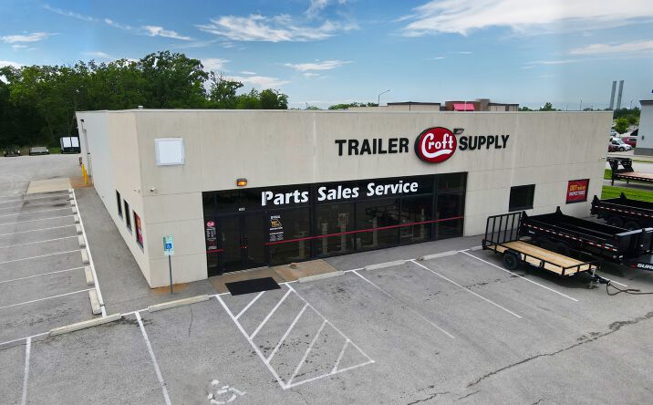 Pictures of Retail property located at 632 S US HWY 169, SMITHVILLE, MO 64089 for sales - image #1