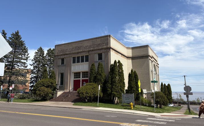 Pictures of Mixed Use property located at 902 E FIRST ST, DULUTH, MN 55805-2142 for sales - image #1