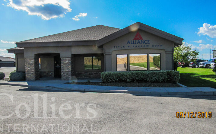 Pictures of Office property located at 581 Rigby Lake Dr, Rigby, ID 83442 for comps - image #1