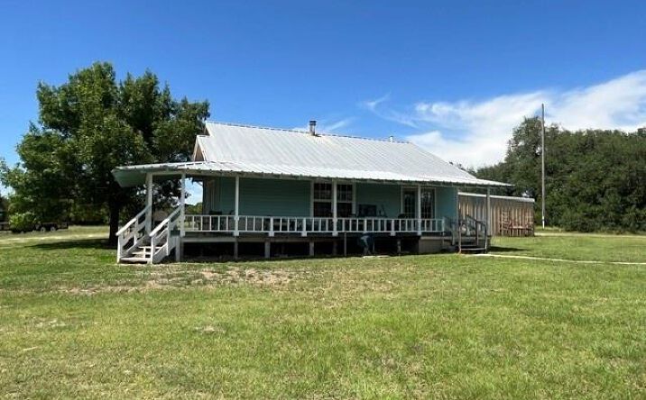 Pictures of Land property located at 707 County Road 426, Purmela, TX 76566 for sales - image #1