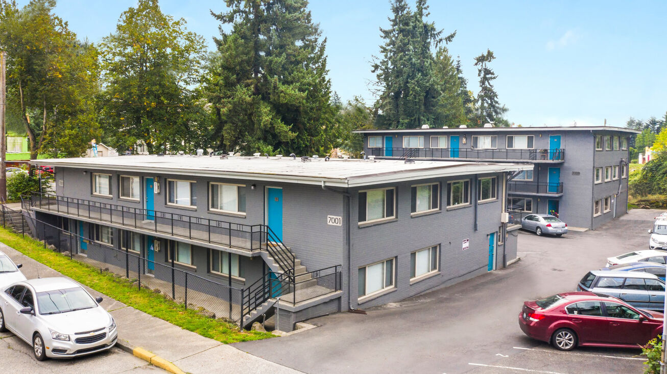 7001 Rainier Ave S, Seattle, WA 98118