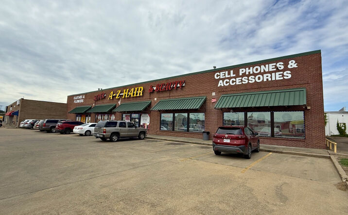 Pictures of Retail property located at 635 Mississippi 1, Greenville, MS 38701 for sales - image #1