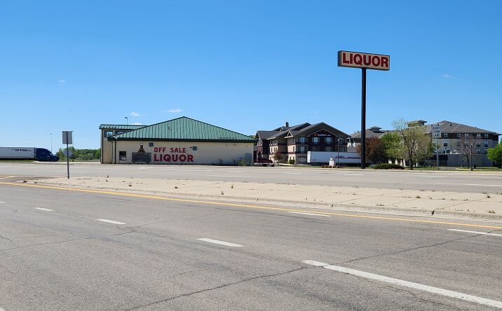 Pictures of Retail property located at 2320 43rd Street NW, Owatonna, MN 55060 for sales - image #1