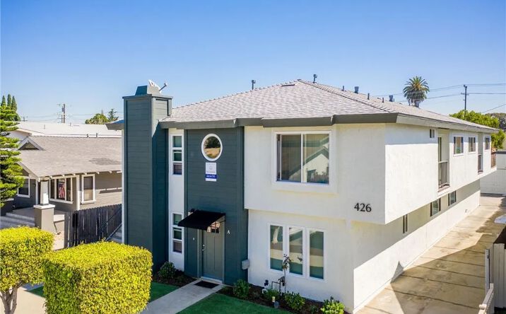 Pictures of Multifamily property located at 426 Newport, Long Beach, CA 90814 for sales - image #1