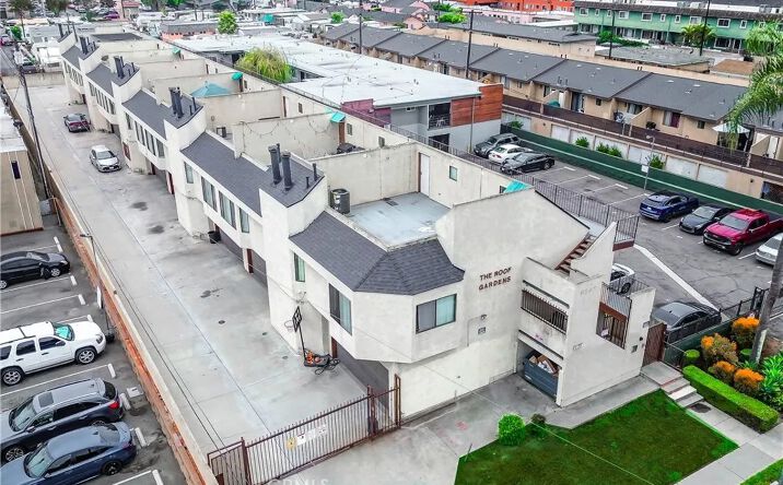 Pictures of Multifamily property located at 9248 Palm St, Bellflower, CA 90706 for sales - image #1