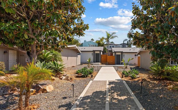 Pictures of Multifamily property located at 921-927 Regal Rd., Encinitas, CA 92024 for sales - image #1