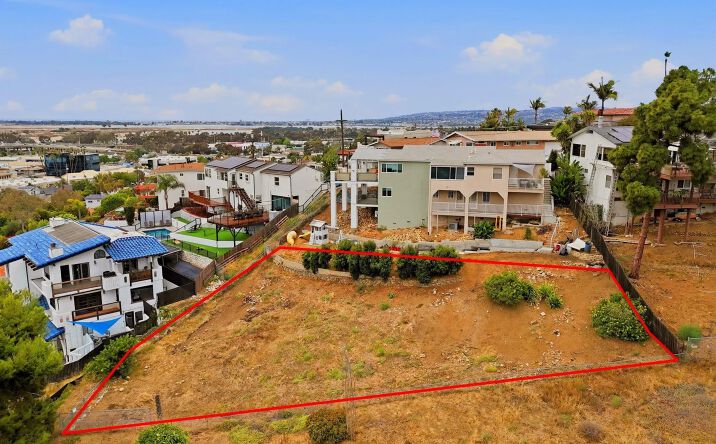 Pictures of Land property located at Cushman Unit 32, San Diego, CA 92110 for sales - image #1