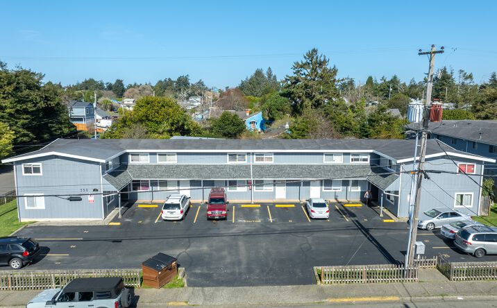 Pictures of Multifamily property located at 550 Schetter Avenue, Coos Bay, OR 97420 for sales - image #1