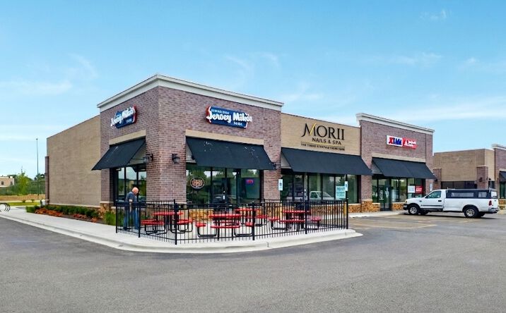 Pictures of Retail property located at 12860 IL RTE 47, HUNTLEY, IL 60142 for sales - image #1