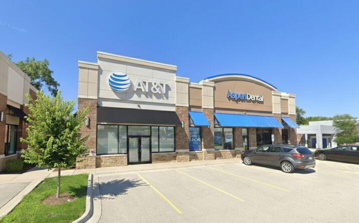 Pictures of Retail property located at 960 E DUNDEE RD, PALATINE, IL 60074 for sales - image #1