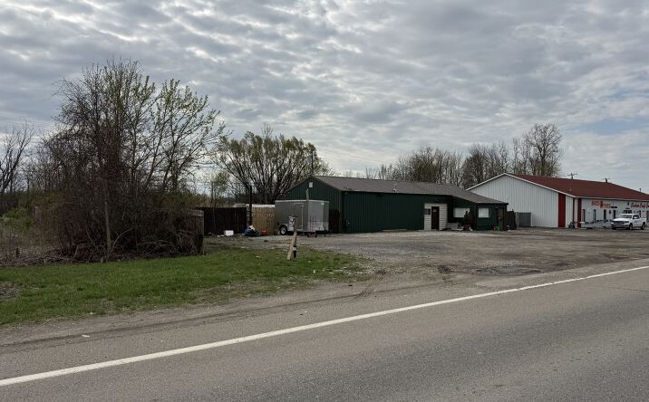 Pictures of Retail property located at 57280 Gratiot Avenue, New Haven, MI 48048 for sales - image #1