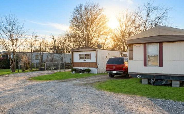 Pictures of Mobile Home Park property located at 10205 Teagarden Rd, Dallas, TX 75217 for sales - image #1