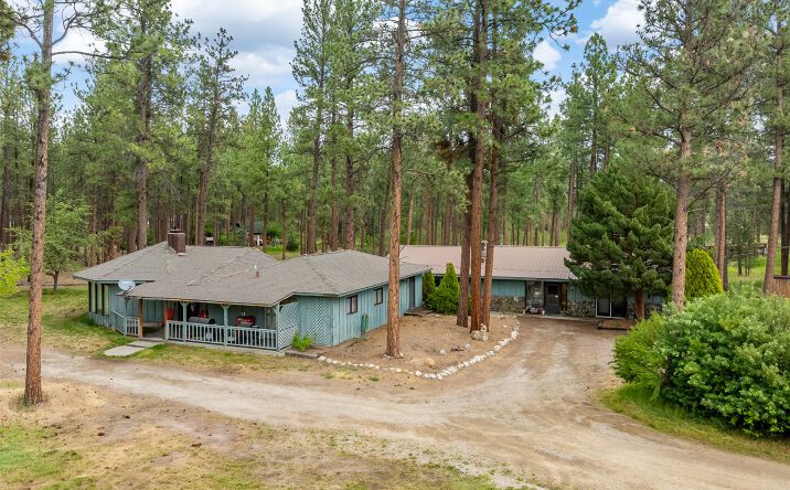Pictures of Multifamily property located at 4030 Larkspur Lane, STEVENSVILLE, MT 59870 for sales - image #1