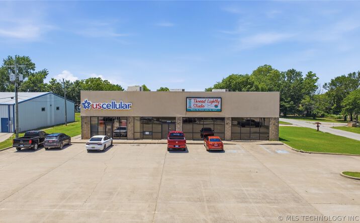 Pictures of Business for Sale, Office, Retail, Industrial property located at 1600 S Wood Drive, Okmulgee, OK 74447 for sales - image #1