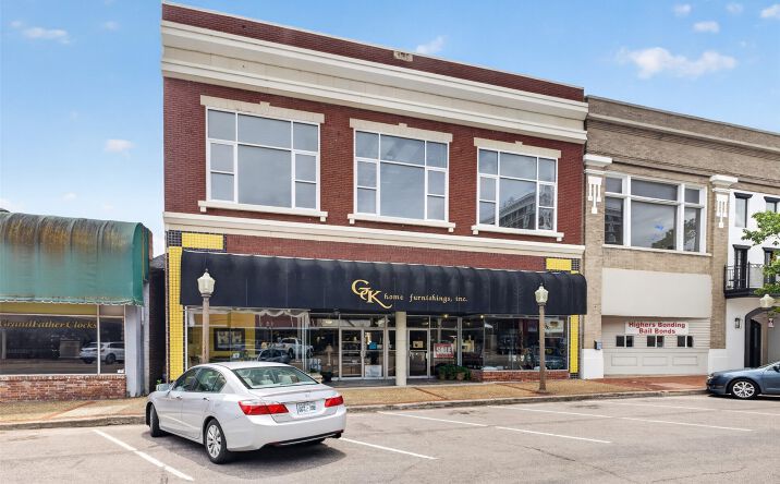 Pictures of Mixed Use, Retail property located at 411 W Broadway Street, Muskogee, OK 74401 for sales - image #1