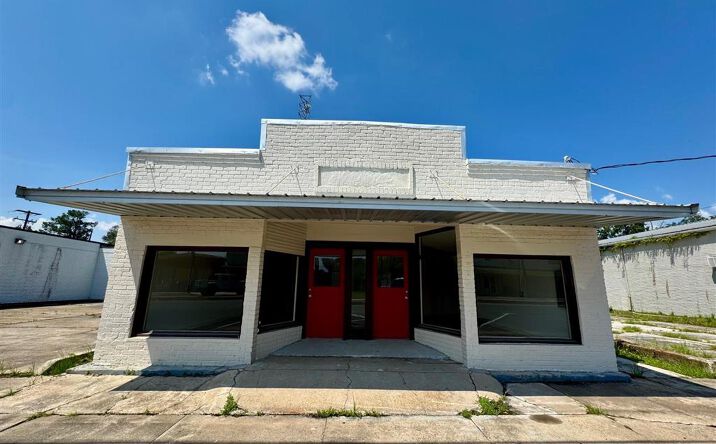 Pictures of Business for Sale property located at 112 6th Avenue, Oberlin, LA 70655 for sales - image #1