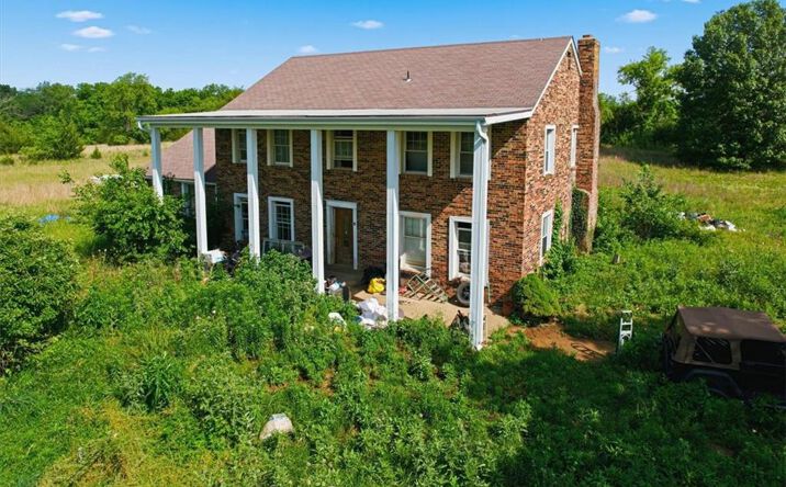 Pictures of Land, Multifamily property located at 20505 Tonganoxie Road, Tonganoxie, KS 66086 for sales - image #1
