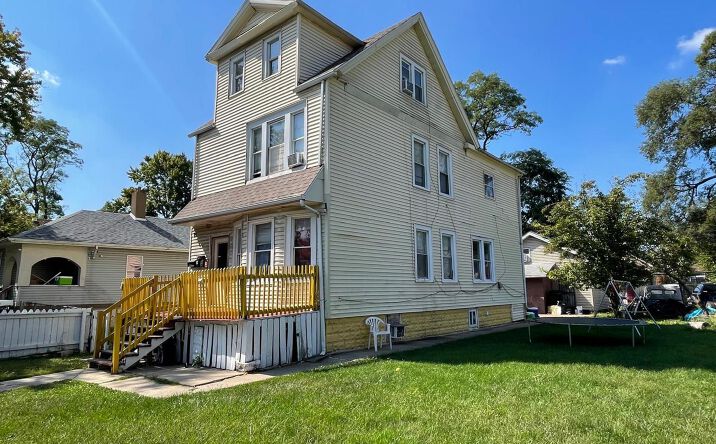 Pictures of Multifamily property located at 15736 Lathrop Avenue, Harvey, IL 60426 for sales - image #1