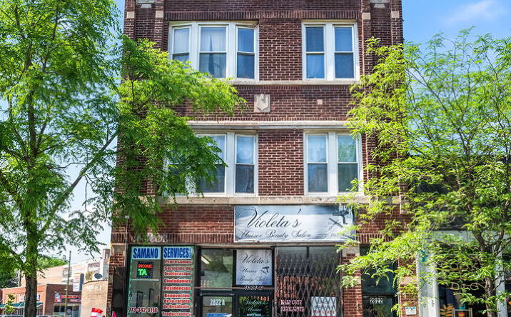 Pictures of Mixed Use, Multifamily, Retail property located at 2822 N Milwaukee Avenue, Chicago, IL 60618 for sales - image #1