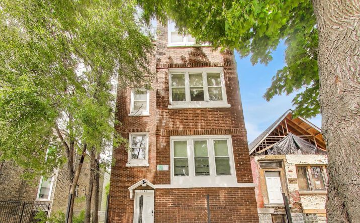 Pictures of Multifamily property located at 3046 W Polk Street, Chicago, IL 60612 for sales - image #1