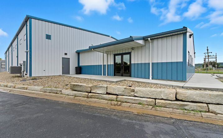 Pictures of Office property located at 4699 Stagg Hill, Manhattan, KS 66503 for sales - image #1