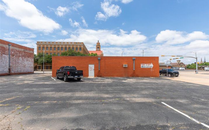 Pictures of Retail property located at 1241 N 3rd Street, Abilene, TX 79601 for sales - image #1