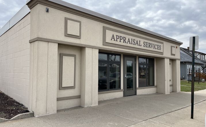 Pictures of Office property located at 1015 S Front Street, Mankato, MN 56001 for sales - image #1