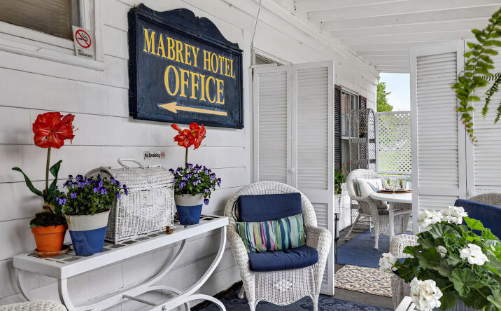 Pictures of Hospitality property located at 17 Park Street, New London, CT 06320 for sales - image #1
