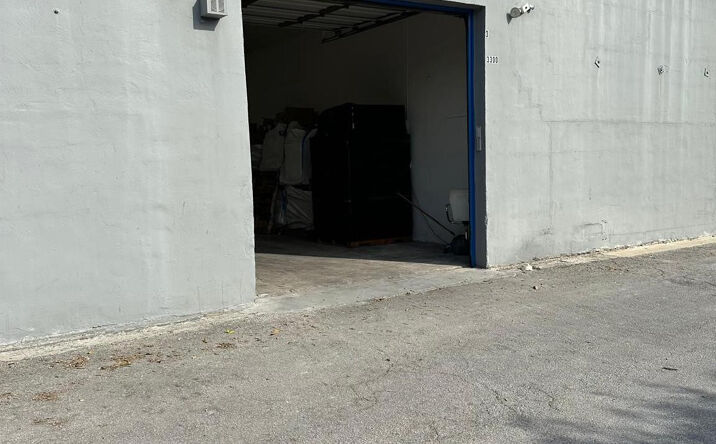Pictures of Industrial property located at 3300 Burris Road, Davie, FL 33314 for sales - image #1