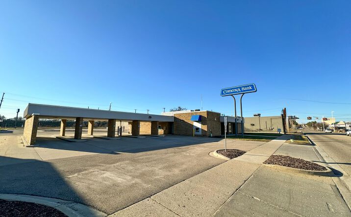 Pictures of Office, Retail property located at 223 N Clippert Street, Lansing, MI 48912 for sales - image #1