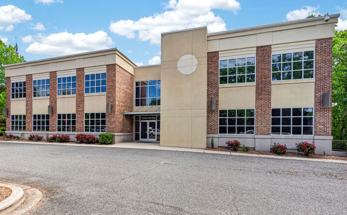 Pictures of Office property located at 133 River Park Road, Mooresville, NC 28117 for sales - image #1