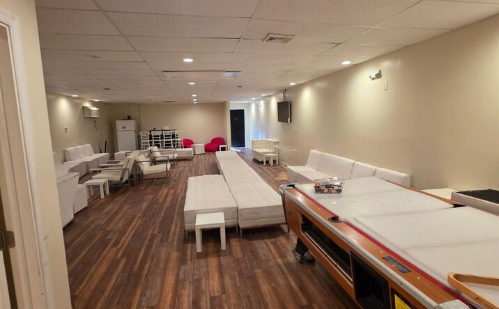 Pictures of Office property located at 274 N Willow Street N, Trenton, NJ 08618 for sales - image #1