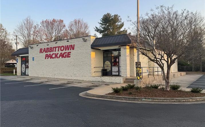 Pictures of Retail property located at 2318 Old Cornelia Highway, Gainesville, GA 30507 for sales - image #1
