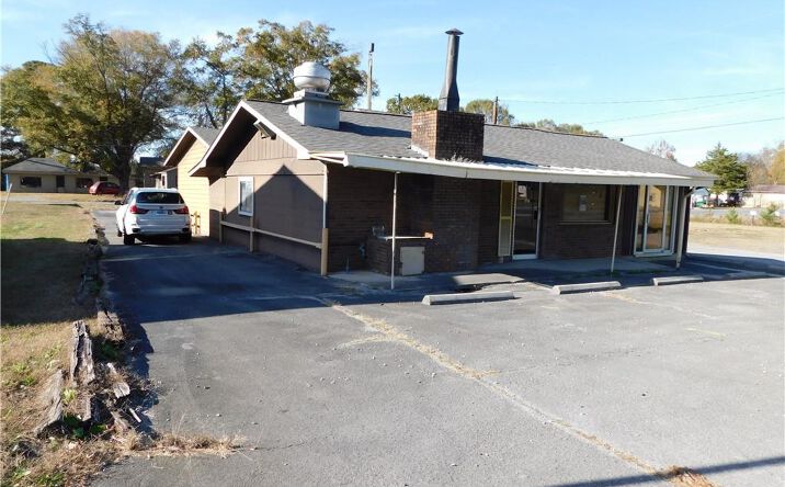 Pictures of Retail, Office property located at 1238 US 41 N, Calhoun, GA 30701 for sales - image #1