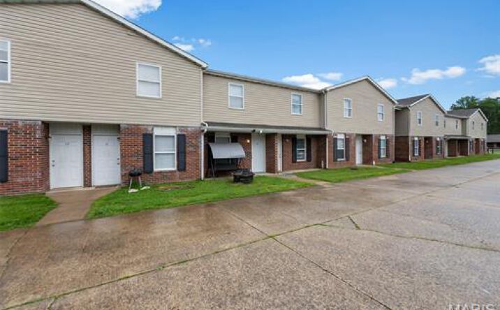 Pictures of Multifamily property located at 3023 Aspen Drive, Cape Girardeau, MO 63701 for sales - image #1
