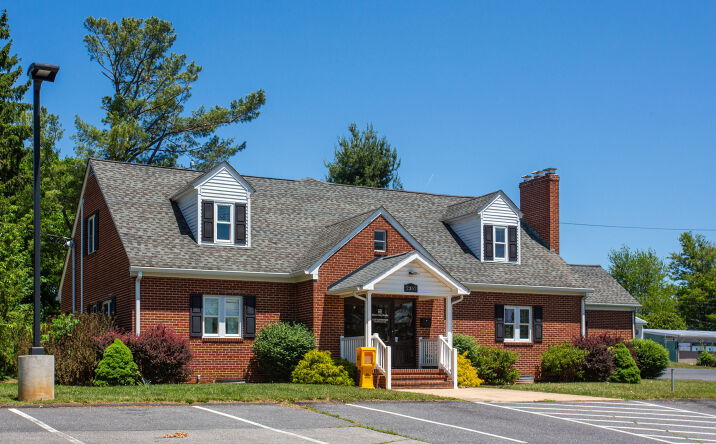 Pictures of Office property located at 2352 Jefferson Highway, Waynesboro, VA 22980 for sales - image #1
